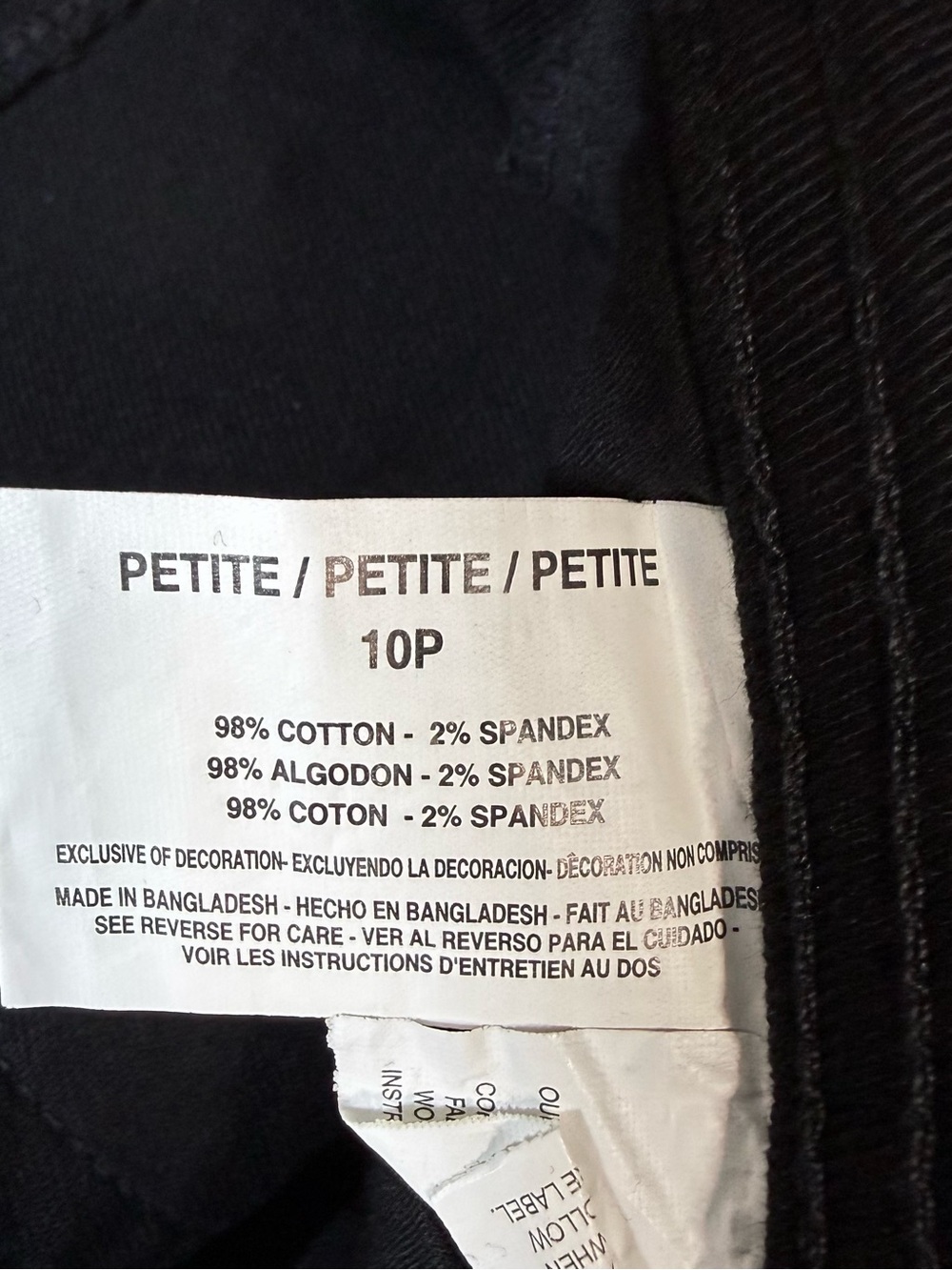 Gloria Vanderbilt Amanda Capris Black - Size 10Petite - NWT - Picture 14 of 15